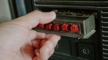 Photo Hybrid Hosting