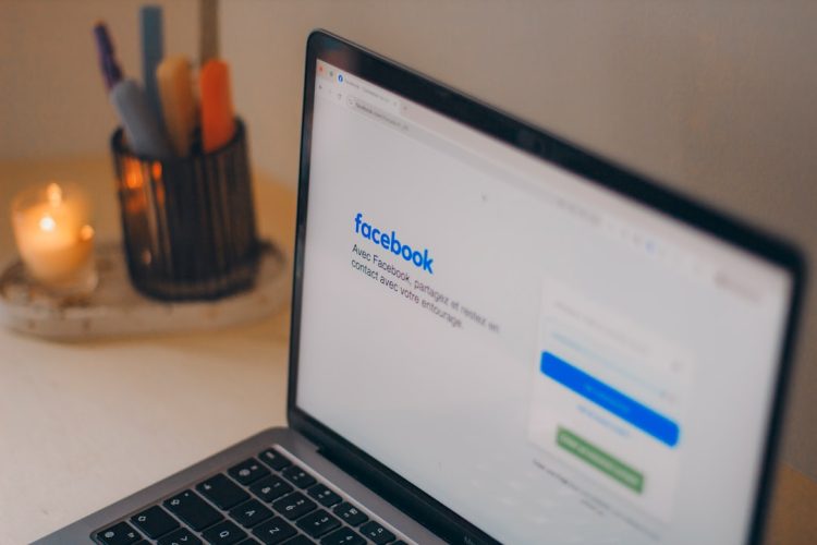 Photo Sell Domains and Hosting