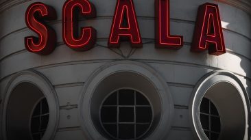 Photo Scalable Hosting