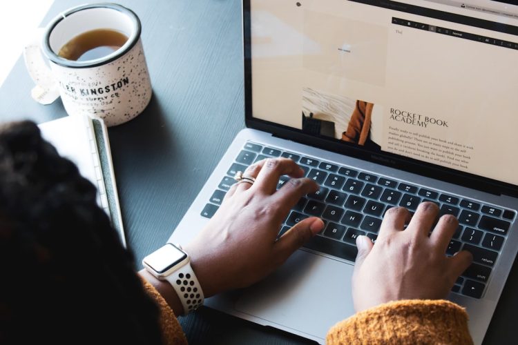 Photo Reduce Website Downtime