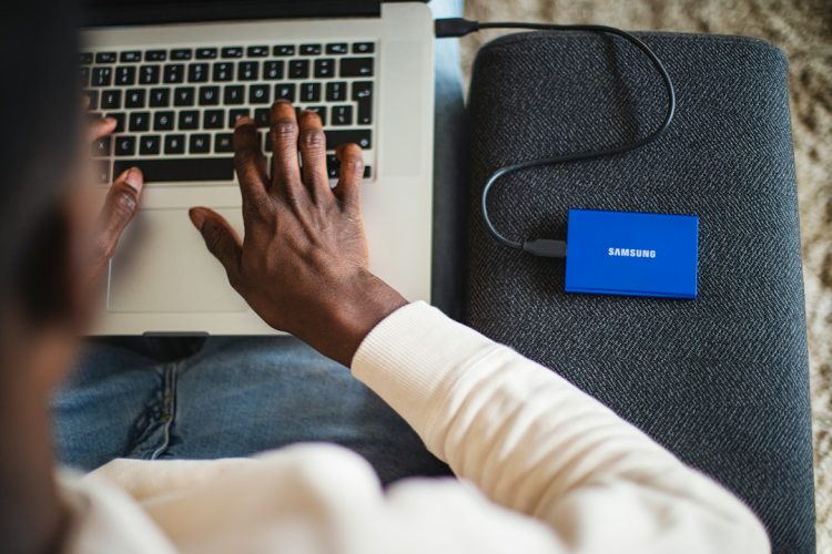 Photo SSD storage website speed